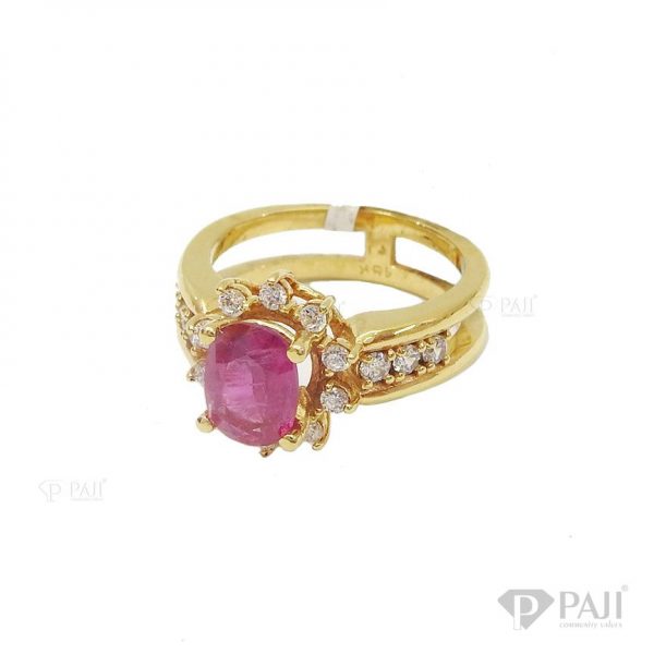 Nhẫn nữ ruby lục yên vàng 18k thiết kế độc đáo, tinh xảo